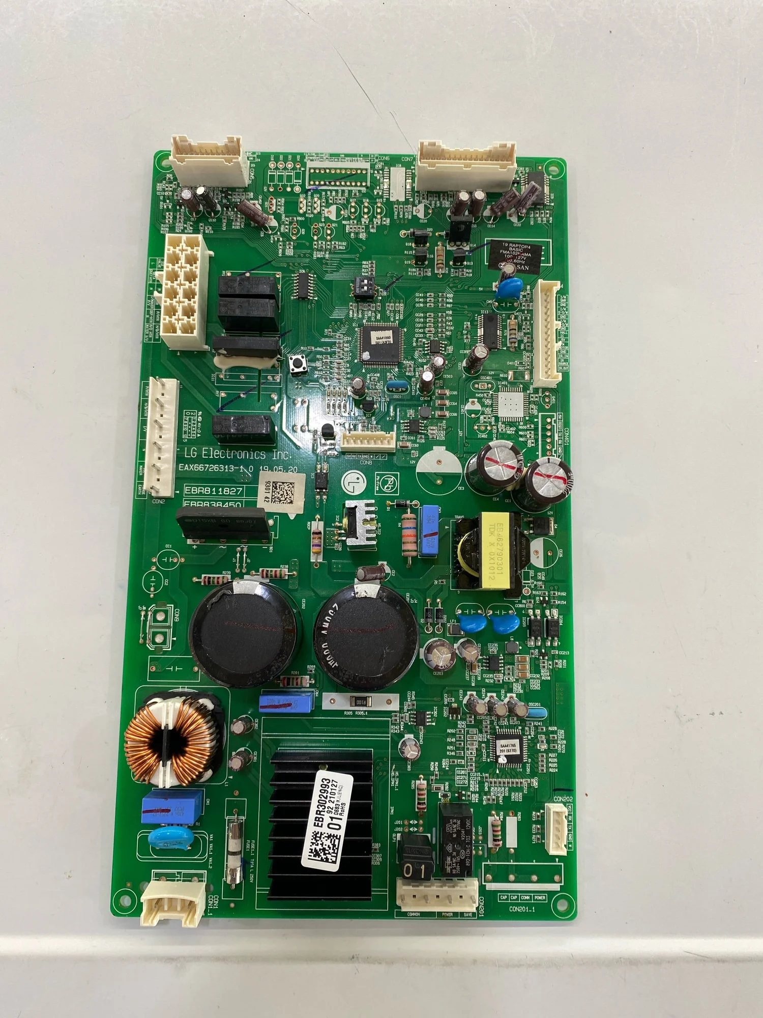 EBR811827